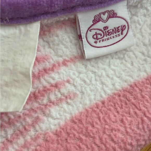 Disney Princess Cinderella and Belle Micro Raschel Twin Blanket; 62" x 90" - Picture 7 of 14